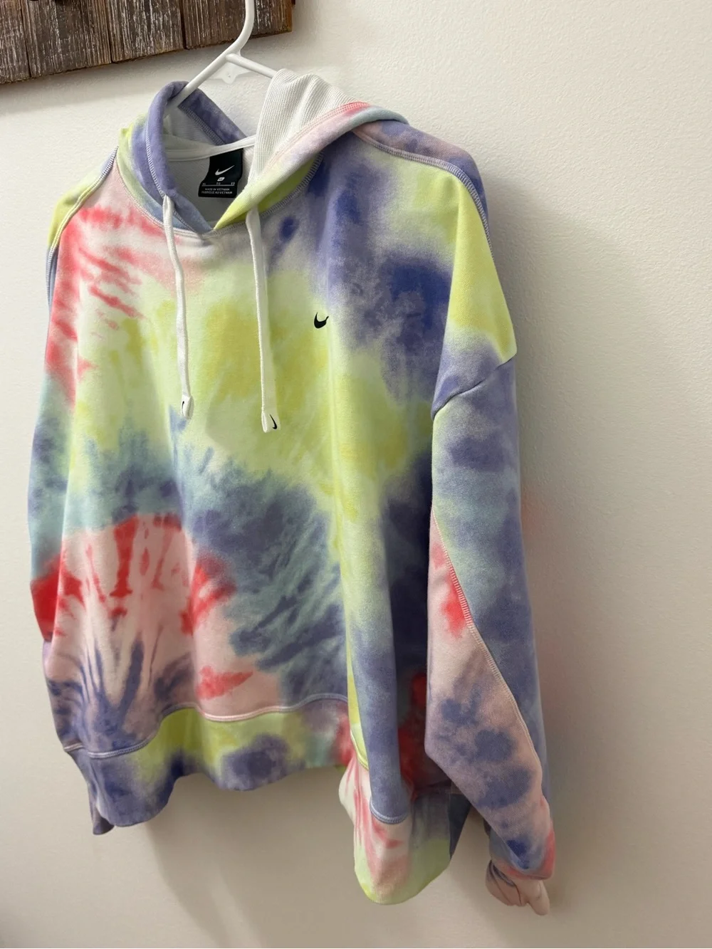 Nike Pastel Tie-Dye Hoodie in Lavender, Yellow and White